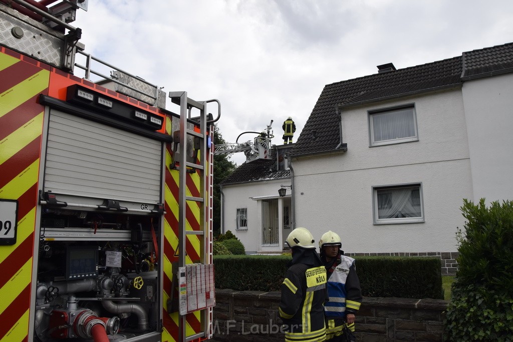 Feuer 2 Koeln Brueck Am Schildschen P65.JPG - Miklos Laubert